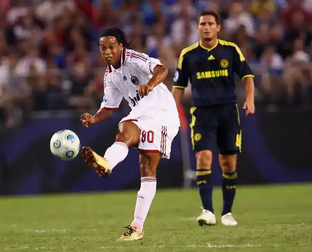 上的缺席给 上的缺席给