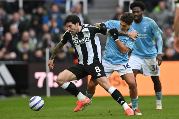 多方面的因 多方面的因